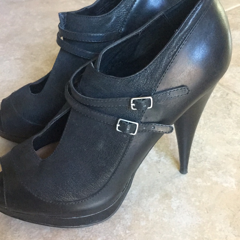 Sassy black heels